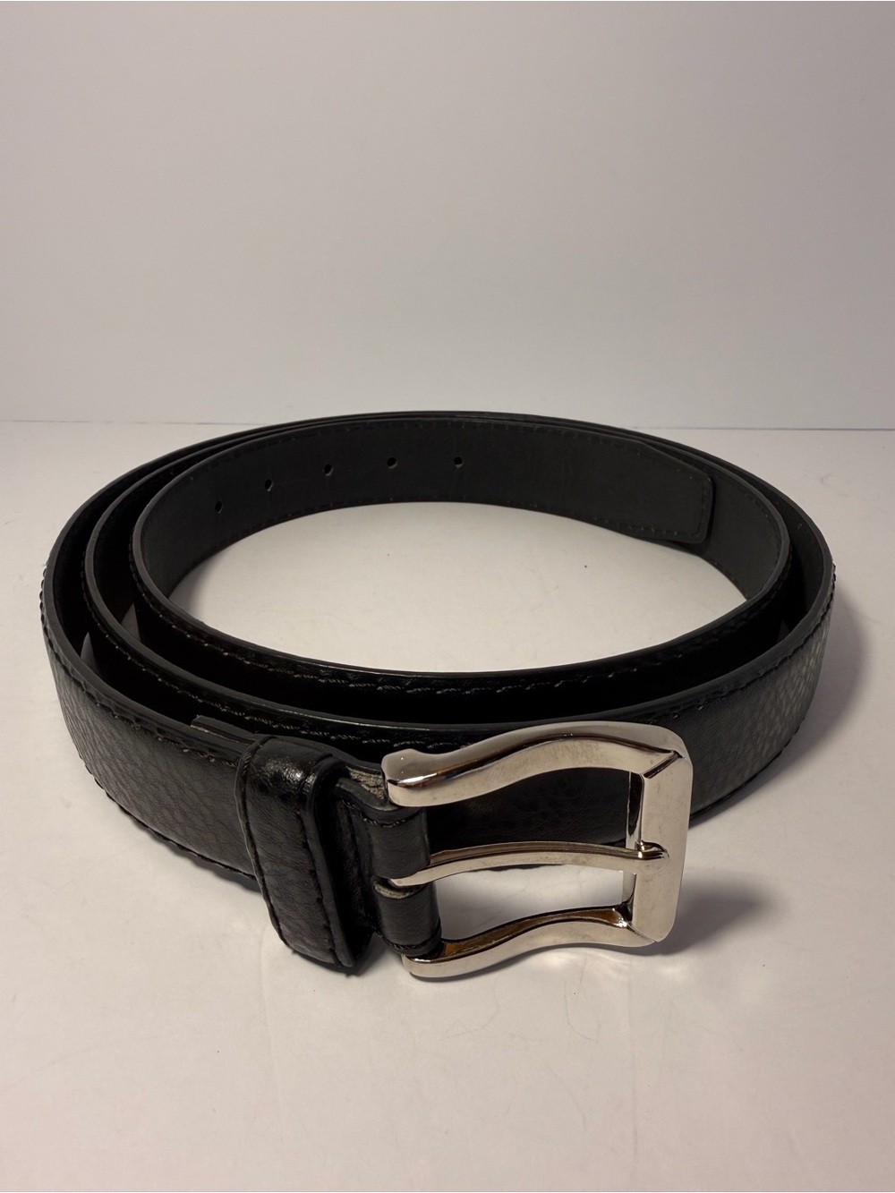 👔 Men's Black Pebble Grain Dress Belt - Size 54 Big & Tall